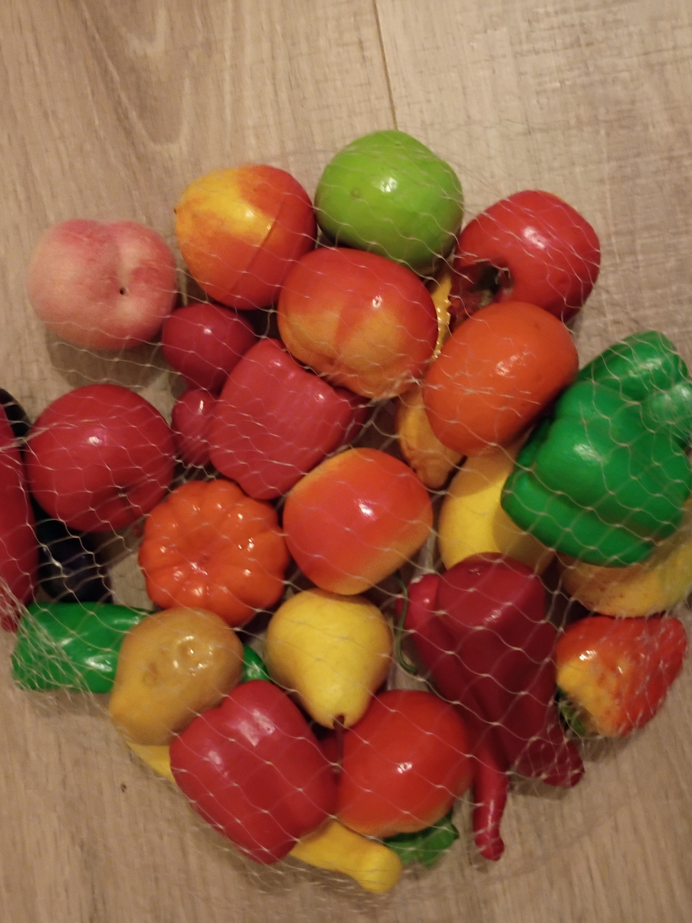 Kids Pretend Play Fruit & Vegetable Toy Set - Colorful Assorted Pieces